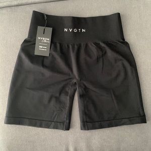 NVGTN black solid seamless shorts